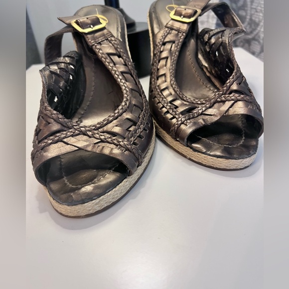 Easy Spirit Open toed Bronze sandals - Picture 4 of 7